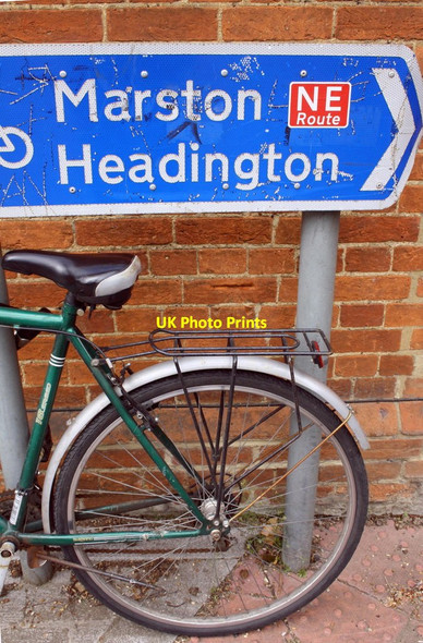 Photo 6"x4" Cycle route sign and benchmark on University Parks South Lodge Oxford\/SP5106 c2014