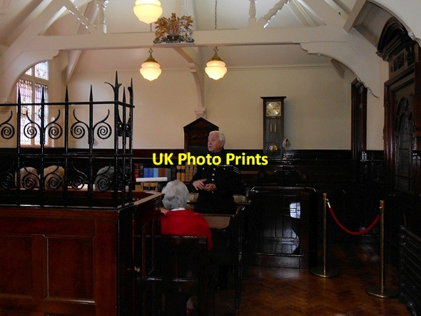 Photo 6"x4" Victorian Magistrates' Courtroom, GMP Museum Manchester c2014