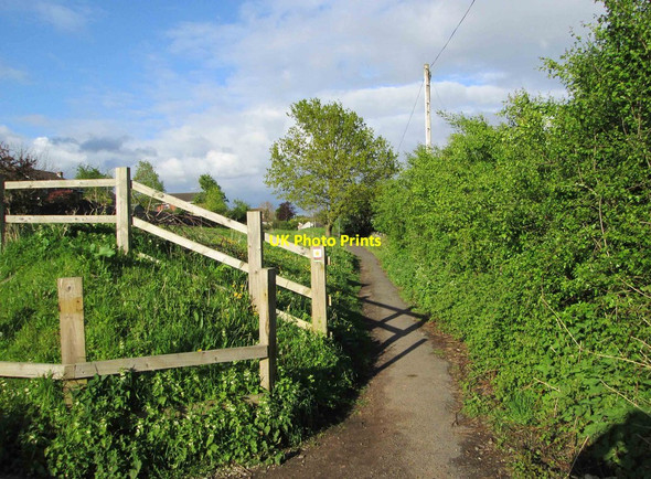 Photo 6"x4" Public footpath to Power Station Road, Stourport-on-Severn Stourport-on-Severn c2014
