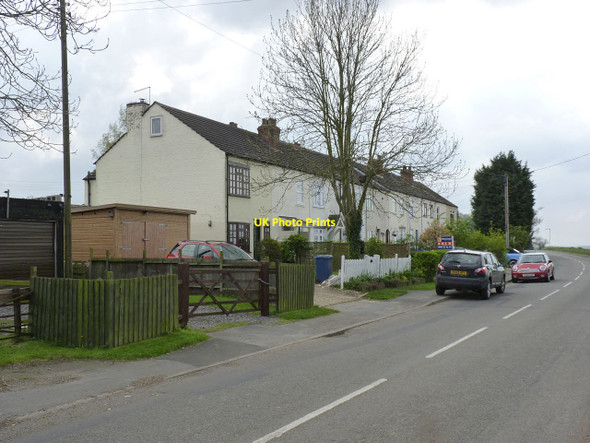 Photo 6"x4" Row of cottages, Barnstone Barnstone c2014