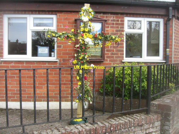 Photo 6"x4" Easter Cross - Oakley Methodist Chapel East Oakley c2014