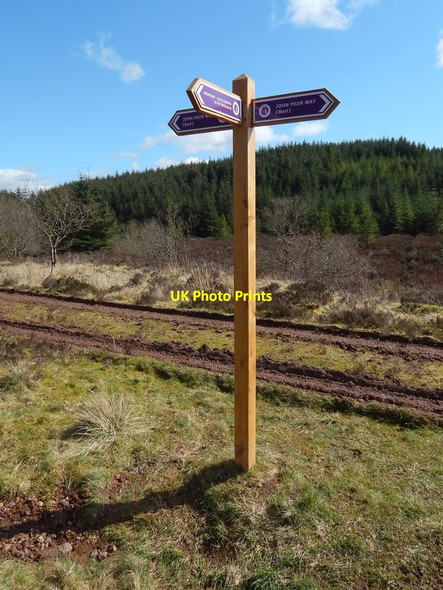 Photo 6"x4" Signpost on the John Muir Way Arden\/NS3684 c2014