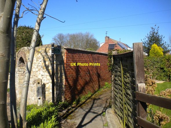Photo 6"x4" Public footpath off Chapel Lane, Farndon Farndon\/SK7752 c2014