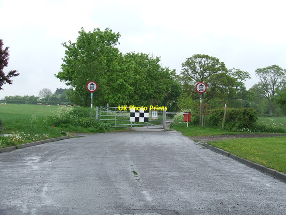 Photo 6"x4" The End Of The Road Harleston\/TM2483 c2014