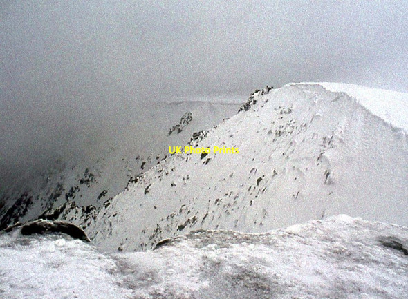 Photo 6"x4" Snow-clad cliffs on Sg\u00c3\u00b2ran Dubh M\u00c3\u00b2r Sg\u00f2ran Dubh M\u00f2r c1977