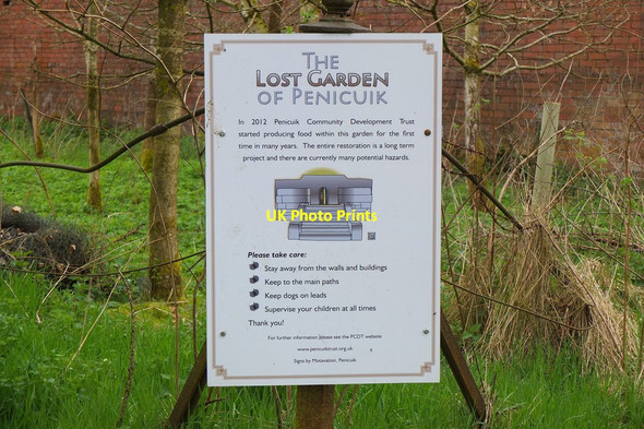 Photo 6"x4" Notice at the Lost Garden of Penicuik Penicuik c2014