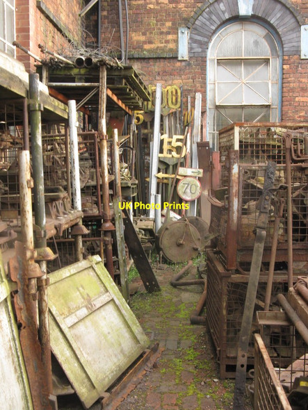 Photo 6"x4" Railway hardware Staveley\/SK4374 c2014