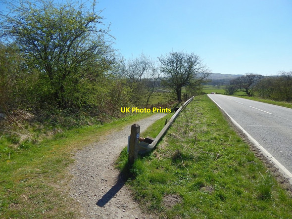 Photo 6"x4" West Highland Way leaving roadside Gartness\/NS5086 c2014