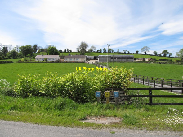 Photo 6"x4" Farm houses and outbuildings above the Carrickananny Road Belleek\/H9827 c2014