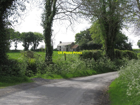 Photo 6"x4" Derelict farmhouse and buildings off Lurgana Road Belleek\/H9827 c2014