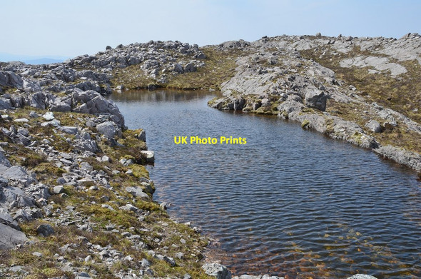 Photo 6"x4" Lochan, Cnoc an Droighinn Inchnadamph c2014