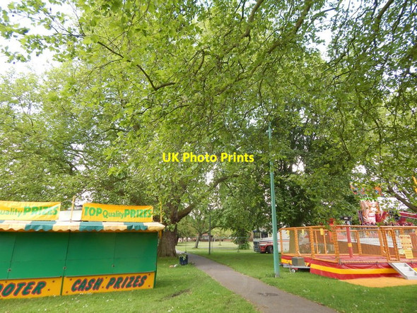 Photo 6"x4" Path through Alderman Road recreation ground Ipswich c2014