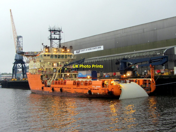 Photo 6"x4" Toisa Voyager, Port of Tyne Hebburn c2014
