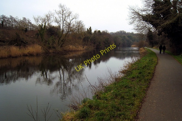 Photo 6"x4" River Lagan near Stranmillis Belfast c2009