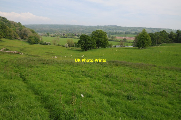 Photo 6"x4" The Twyi valley Llandeilo c2014