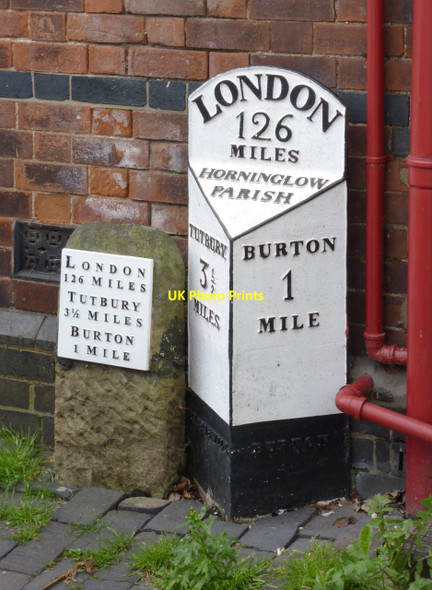 Photo 6"x4" Milepost at The Royal Oak, Horninglow Burton upon Trent c2014