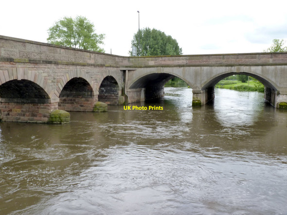 Photo 6"x4" Burton Bridge from Broad Holme Burton upon Trent c2014