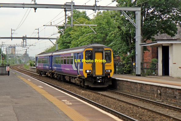 Photo 6"x4" Northern Rail Class 156, 156428, Patricroft railway station Eccles\/SJ7798 c2014
