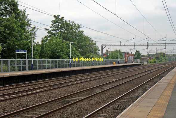 Photo 6"x4" Platform 1, Levenshulme railway station Levenshulme c2014