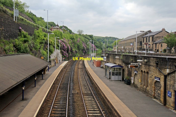 Photo 6"x4" The view from the footbridge, Mossley railway station Mossley\/SD9701 c2014