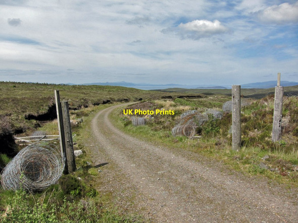 Photo 6"x4" Former gateway Allt Coire nan Cuilean c2014