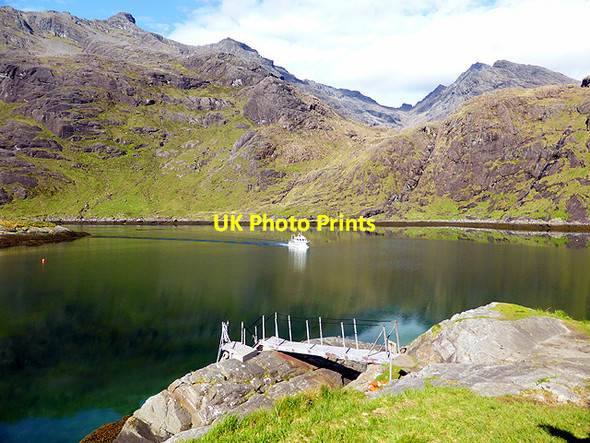 Photo 6"x4" Our boat arrives Loch na Cuilce\/NG4819 c2014
