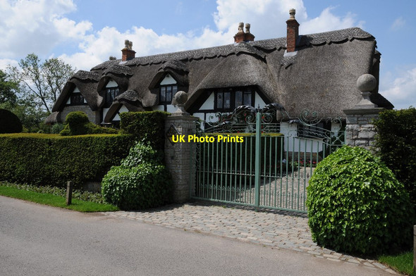Photo 6"x4" Chocolate box cottage, Dorsington Dorsington c2014