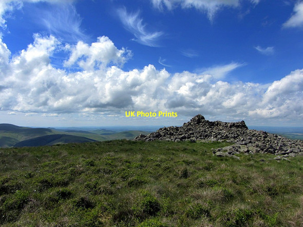 Photo 6"x4" Cairn and shelter on Hare Law Westnewton\/NT9030 c2014