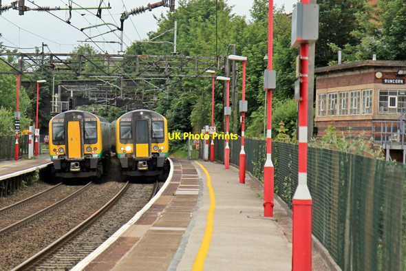 Photo 6"x4" London Midland Class 350s, Runcorn railway station Runcorn c2014