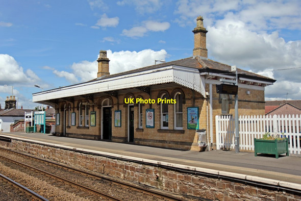 Photo 6"x4" Ticket office, Gobowen railway station Gobowen c2014