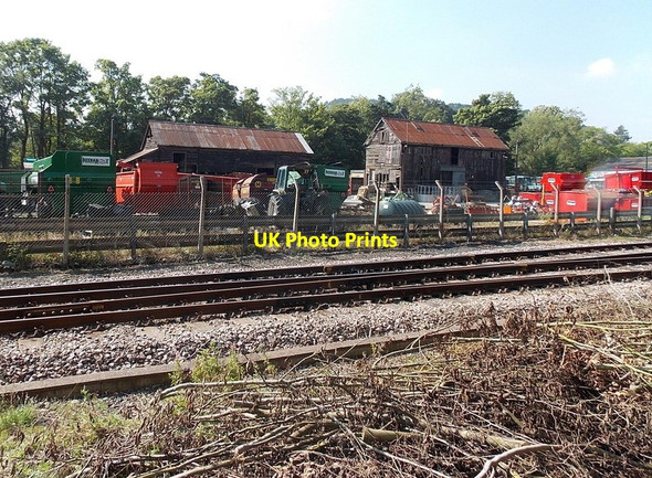 Photo 6"x4" Yard east of Knighton Railway Station Knighton\/Tref-y-Clawdd c2013