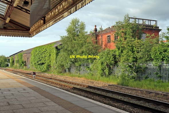Photo 6"x4" Lineside building, Wrexham General railway station Wrexham\/Wrecsam c2014