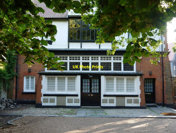 Photo 6"x4" Former Boatmen's Institute, The Butts, Brentford: front entrance Brentford c2014