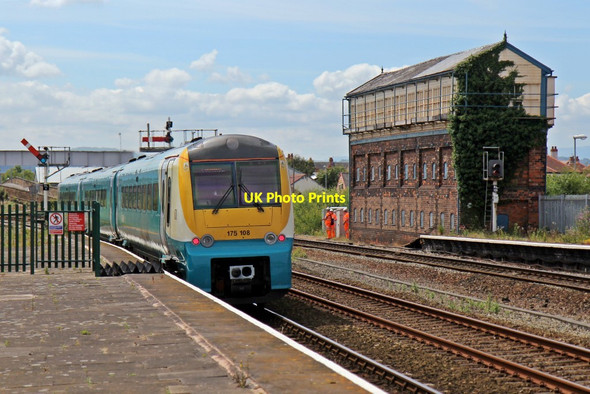 Photo 6"x4" Arriva Trains Wales Class 175, 175108, Rhyl railway station Rhyl c2014