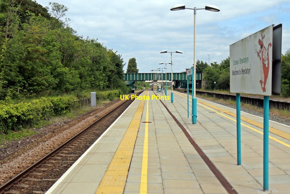 Photo 6"x4" Along platform 1, Prestatyn railway station Prestatyn c2014