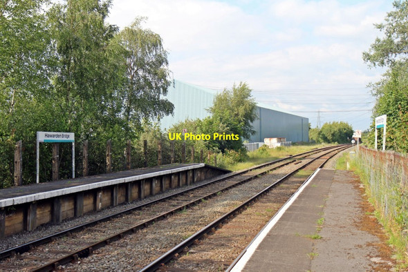 Photo 6"x4" The northern end of Hawarden Bridge railway station Connah's Quay c2014