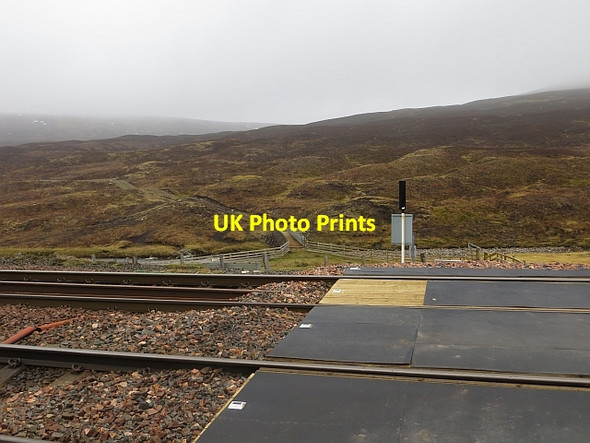 Photo 6"x4" Level crossing, Glen Garry Allt Choire Leathanaidh c2014