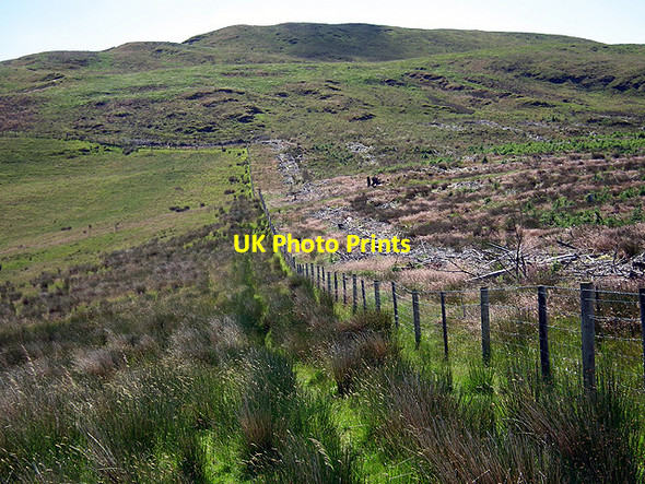 Photo 6"x4" Fence-line on Pen Creigiau'r Llan Glaspwll c2014