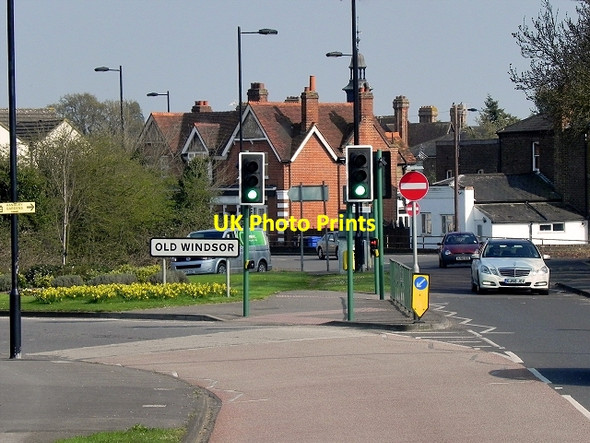 Photo 6"x4" Old Windsor Roundabout, Albert Road Windsor\/SU9676 c2015
