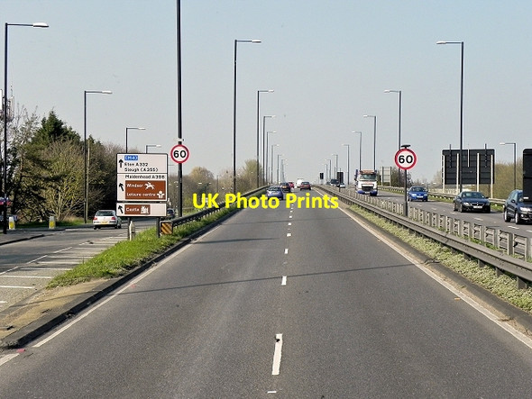 Photo 6"x4" A332 Out of Windsor Windsor\/SU9676 c2015