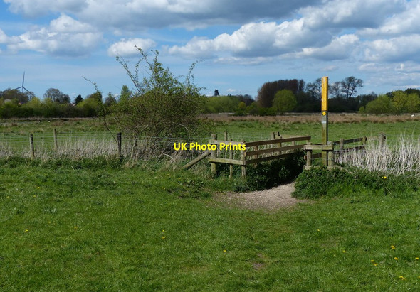 Photo 6"x4" Public footpath across the Wanlip Meadows Wanlip c2015