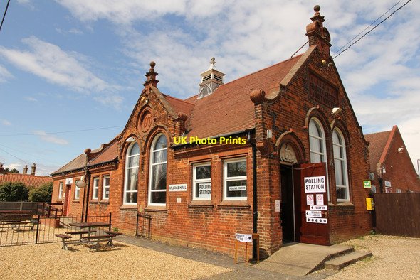 Photo 6"x4" Polling Station Brancaster c2015
