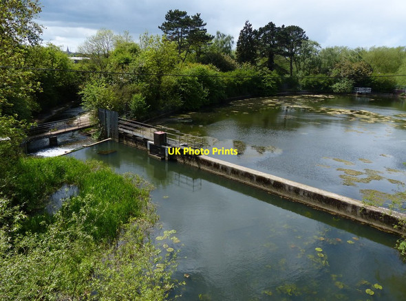 Photo 6"x4" Brownsover Reservoir and the River Avon Rugby c2015