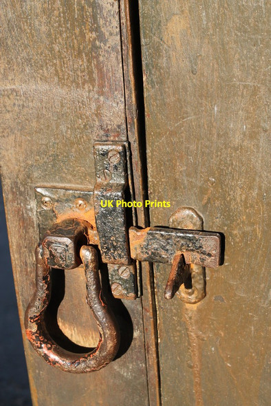 Photo 6"x4" Latch in the gate Stocksbridge c2015