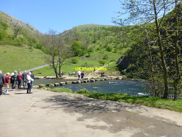 Photo 6"x4" The stepping stones in Dovedale Thorpe\/SK1550 c2015