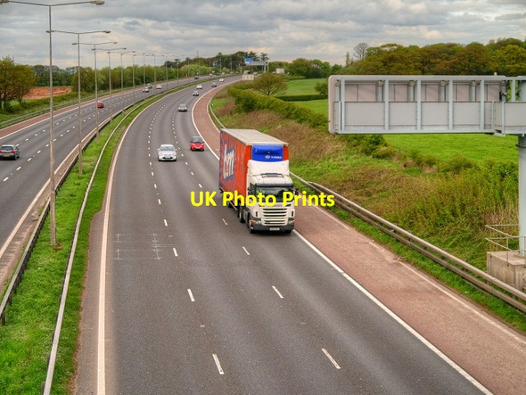 Photo 6"x4" M6 Motorway, Looking North from the Bridge at Lydiate Lane Leyland c2015