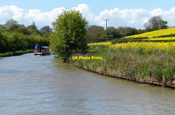 Photo 6"x4" The Oxford Canal on the edge of Rugby Hillmorton c2015