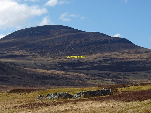 Photo 6"x4" Sheepfold above the Allt Airigh-dhamh, Sutherland Allt Airigh-dhamh c2015