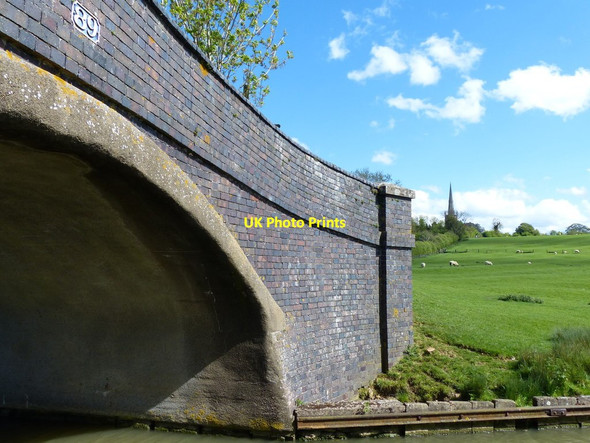Photo 6"x4" Bridge 89 crossing the Oxford Canal Braunston c2015