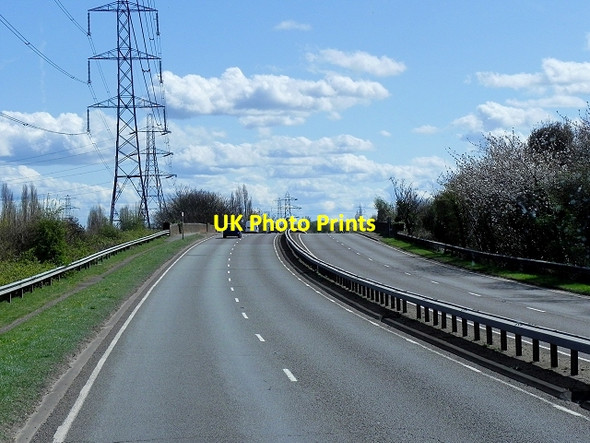 Photo 6"x4" Eastbound A308, Staines Bypass Staines c2015